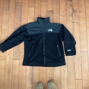 The North Face Men's Black Gore Tex zip